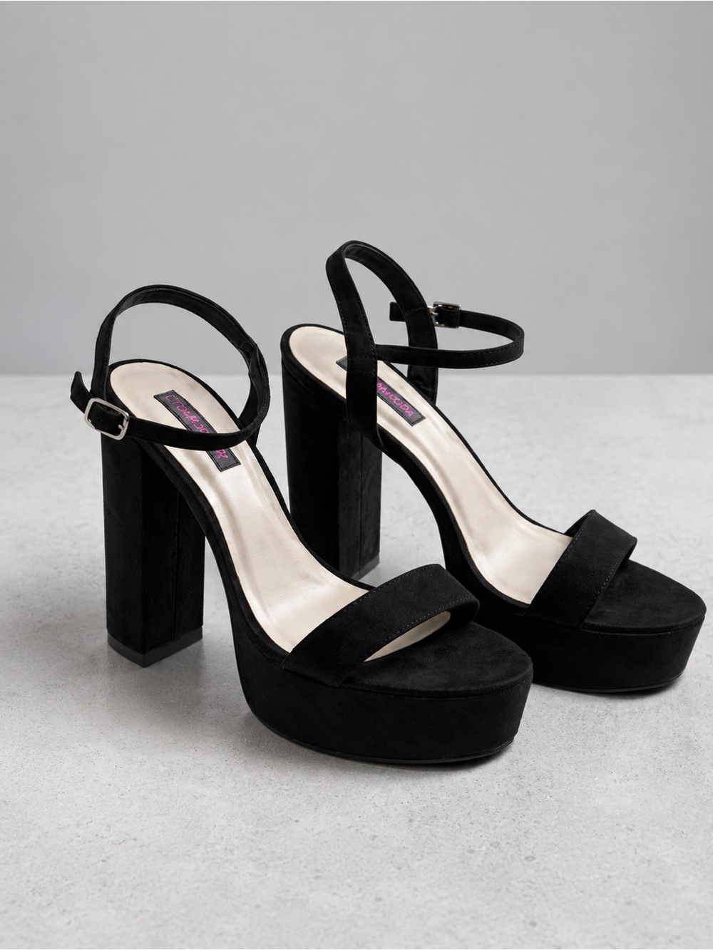 NEW Wild Diva Lounge Microfiber Suede Block Heel Sandals